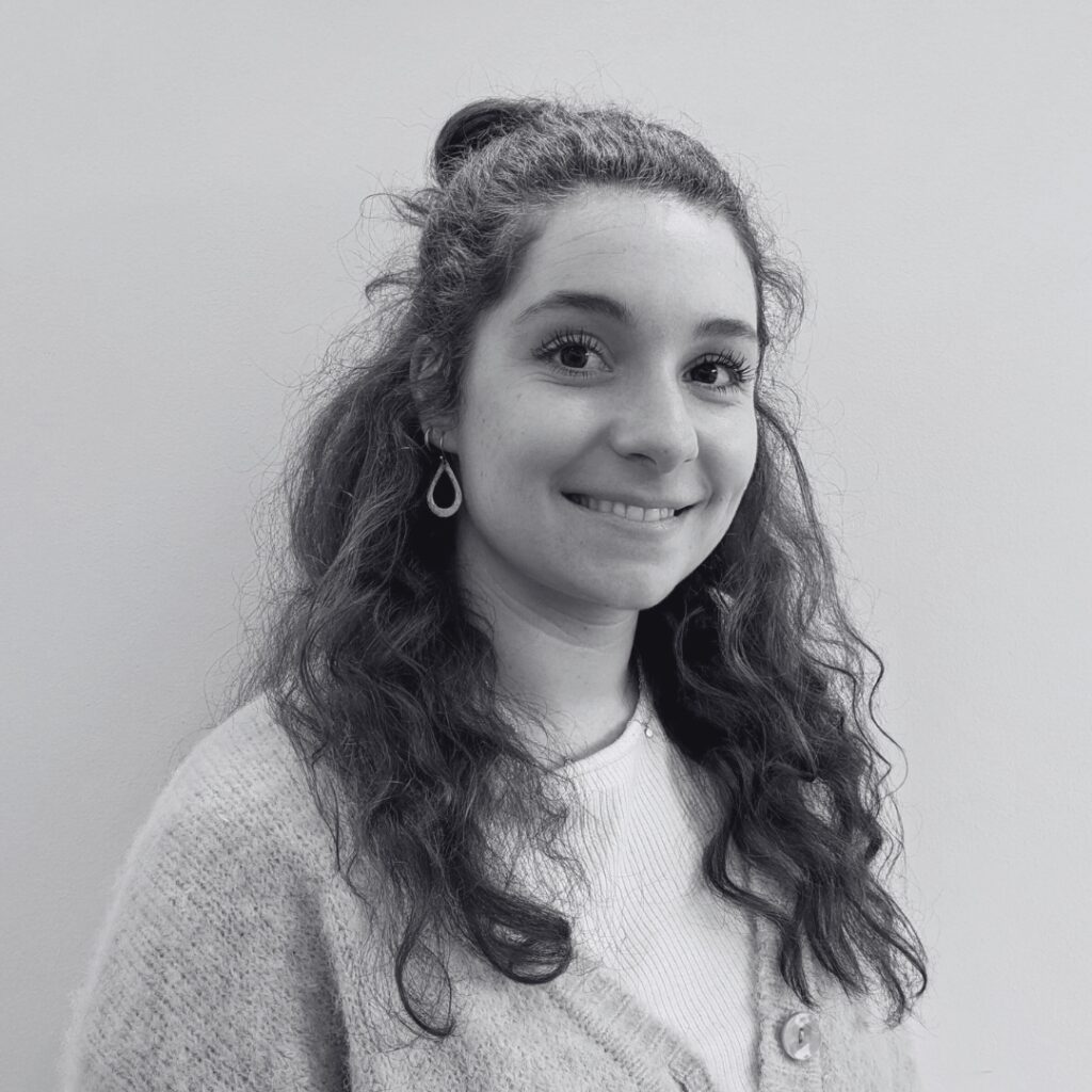 katie clarke team photo 2wish